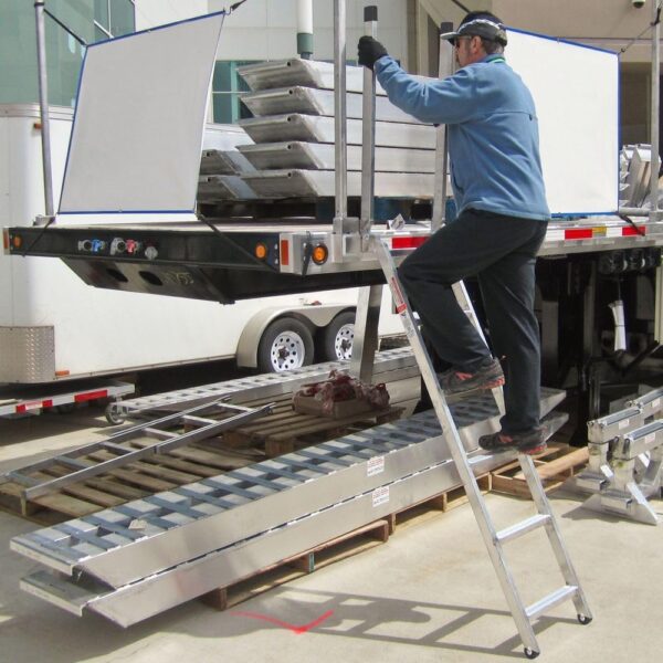 72" Transport Truck Step Deck Ladder for 36" to 66" Trailer Bed