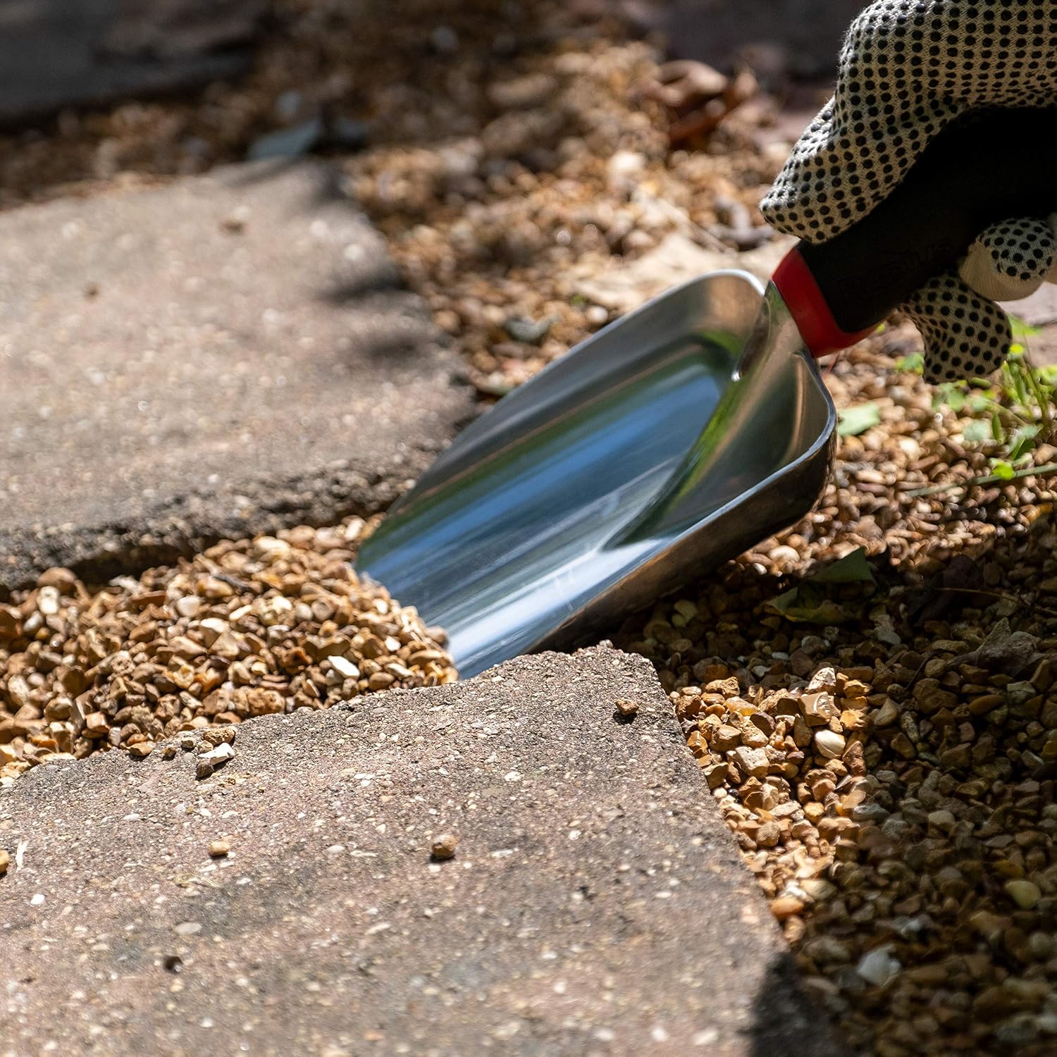 Radius Ergonomic Garden Scooper - Image 3